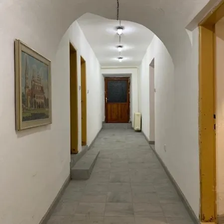 Apartman Ktory Hlada Meno Lejlighed